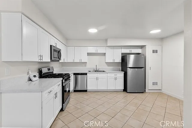 1002 Lombard Dr — Photo 5