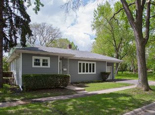 231 E Harrison Rd, Lombard, IL 60148
