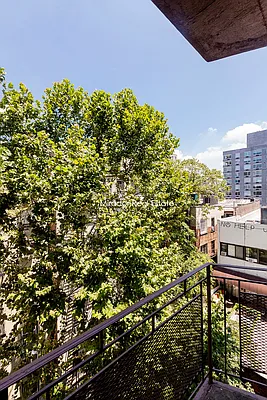 Rented by Mirador Real Estate | media 19