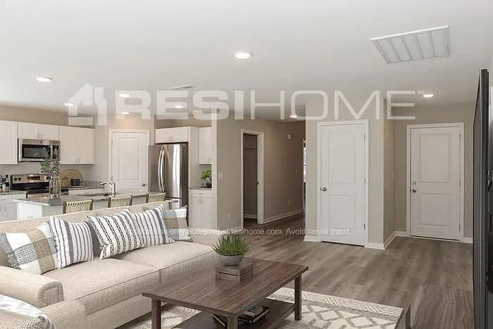 208 Hailey May Ct — Photo 5
