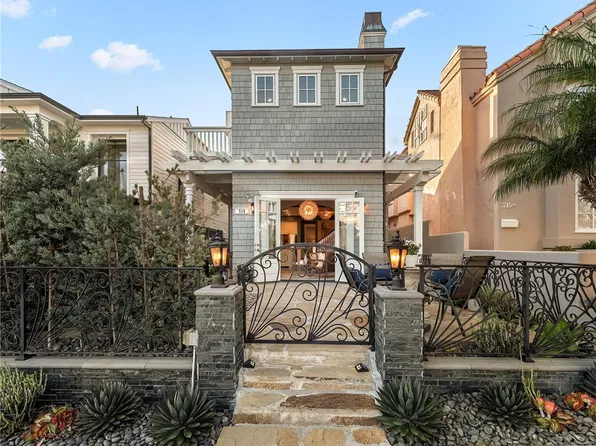 713 Larkspur Ave, Corona Del Mar, CA 92625