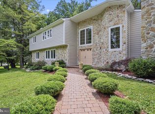 747 Panorama Rd, Villanova, PA 19085