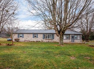 9102 Henryville Otisco Rd, Otisco, IN 47163