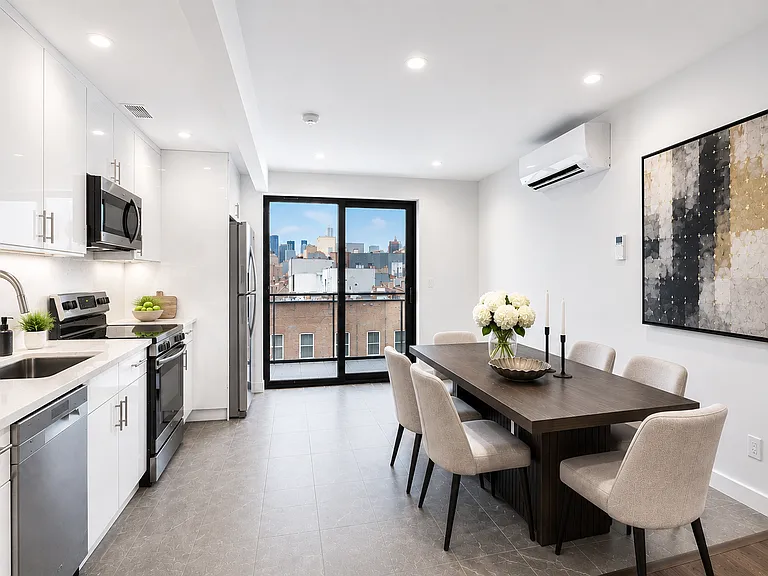 41-34 45th St #PENTHOUSE — Photo 2