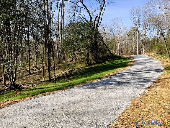 3rd image of 2799 River Rd #4