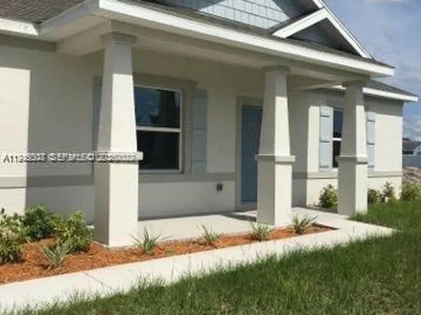 2240 SW Lawrence St, Port Saint Lucie, FL 34953