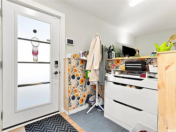 2nd image of 50 Petersmeyer STREET