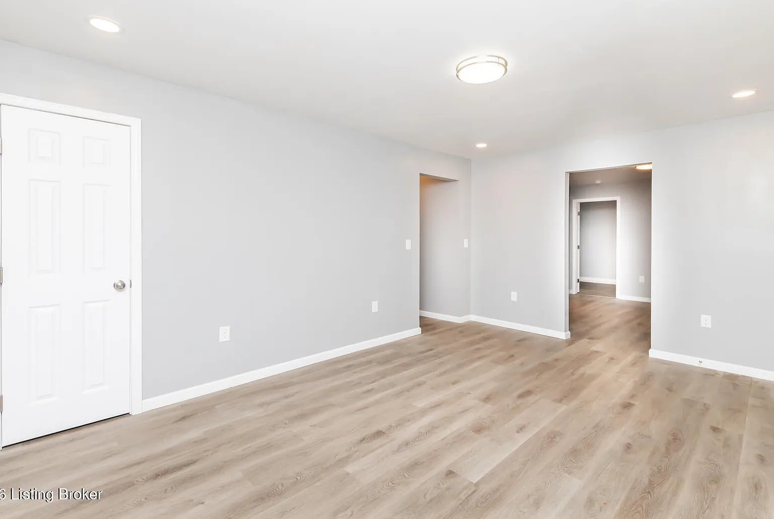 3 bed, 2.0 bath, 1272 sqft, $1,750 — Photo 3