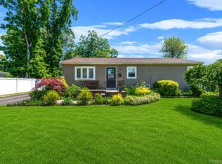 9 Sylvan Street, Bay Shore, NY 11706