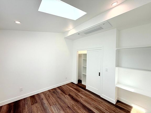 5th image of 10837-10839 Fellows Ave #10837
