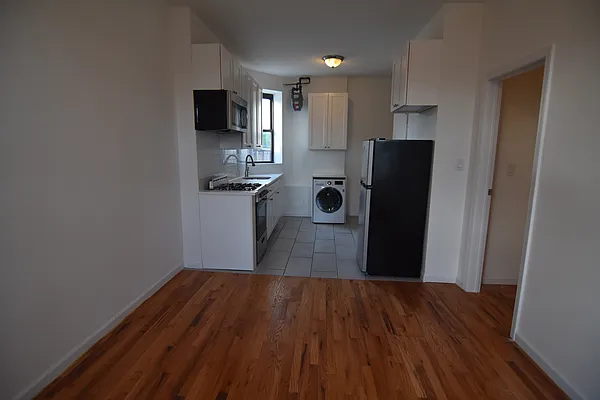 Rented by CNC-Assets | media 23