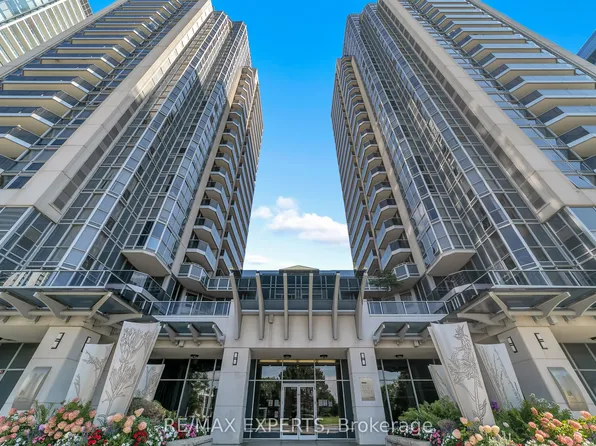 5791 Yonge St #2007, Toronto, ON M2M 0A8