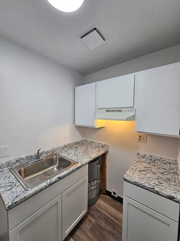 700 McKean Ave — Photo 4