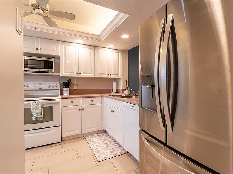 17900 Gulf Blvd #11C — Photo 27