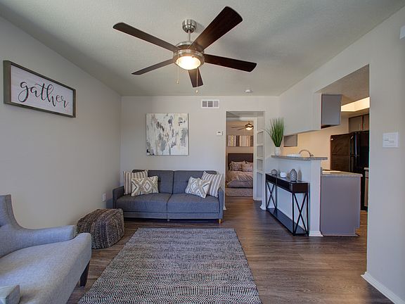 4th image of 502 W Longspur Blvd APT 2-208