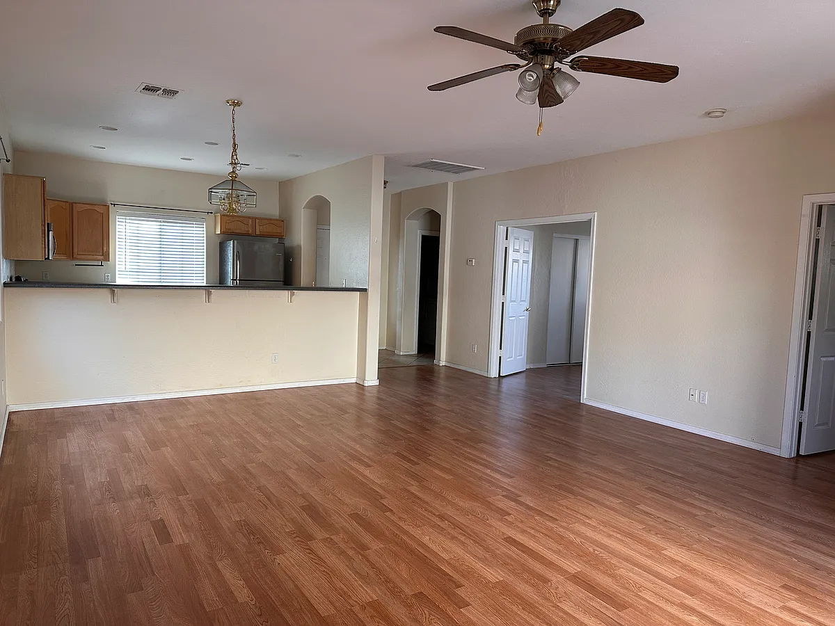 Building Photo - 2073 N Arbor Ln