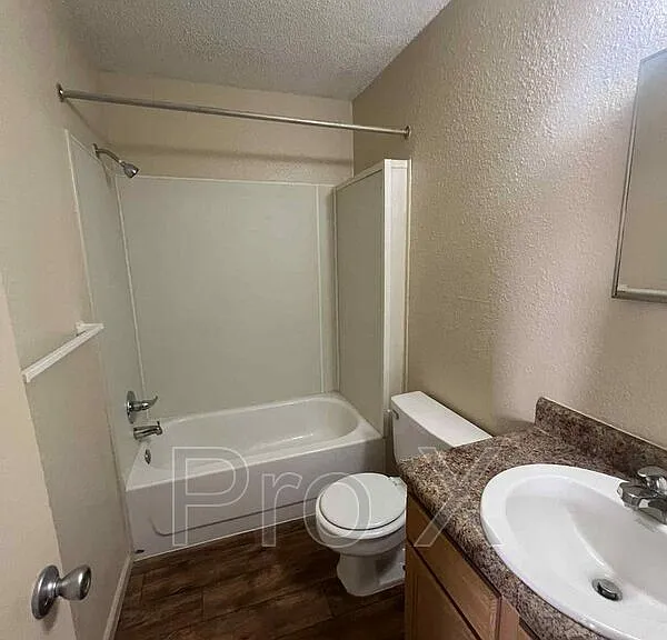 930 N Goetz Blvd #2 — Photo 8