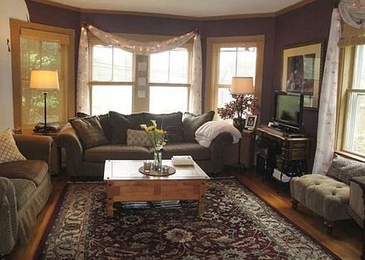 3rd image of 194 Essex Ave