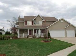 1028 Dardenne Woods Dr, Dardenne Prairie, MO 63368