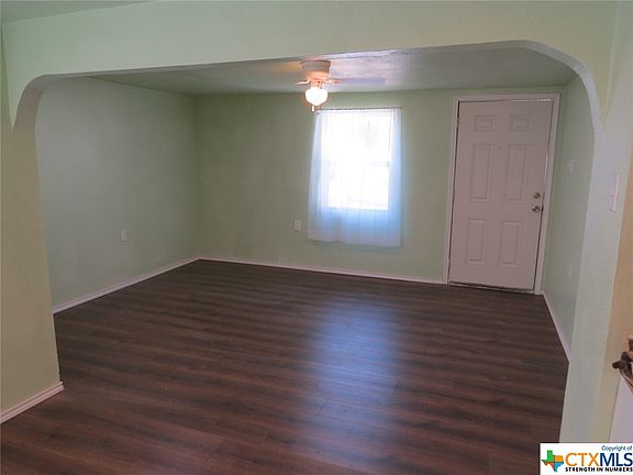 4th image of 631 White Ave
