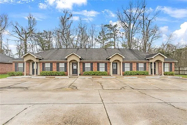45495 Pointe Dr #23