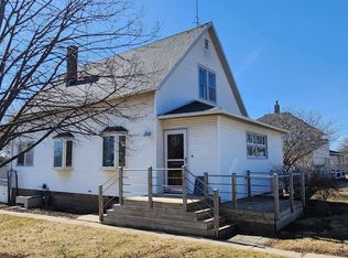 203 Park St, Garwin, IA 50632