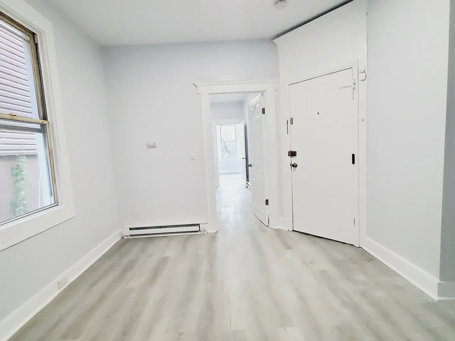 1 bed, 650 sqft, $1,850 — Photo 2