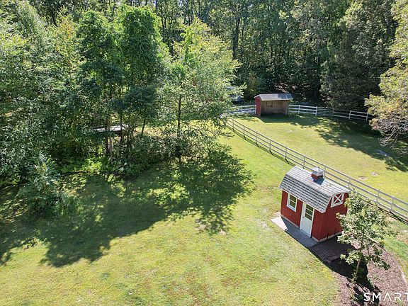 4th image of 111 Lebanon Road