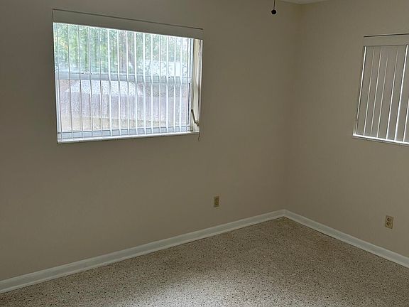 4th image of 3420 Mogul Ave