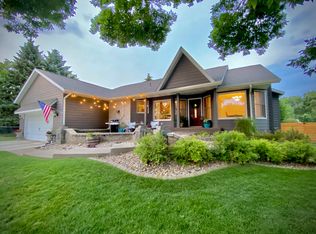 535 Ridge Dr, Brookings, SD 57006