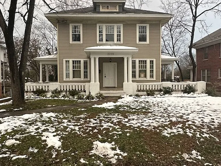 2209 Rivermont Ave — Photo 1