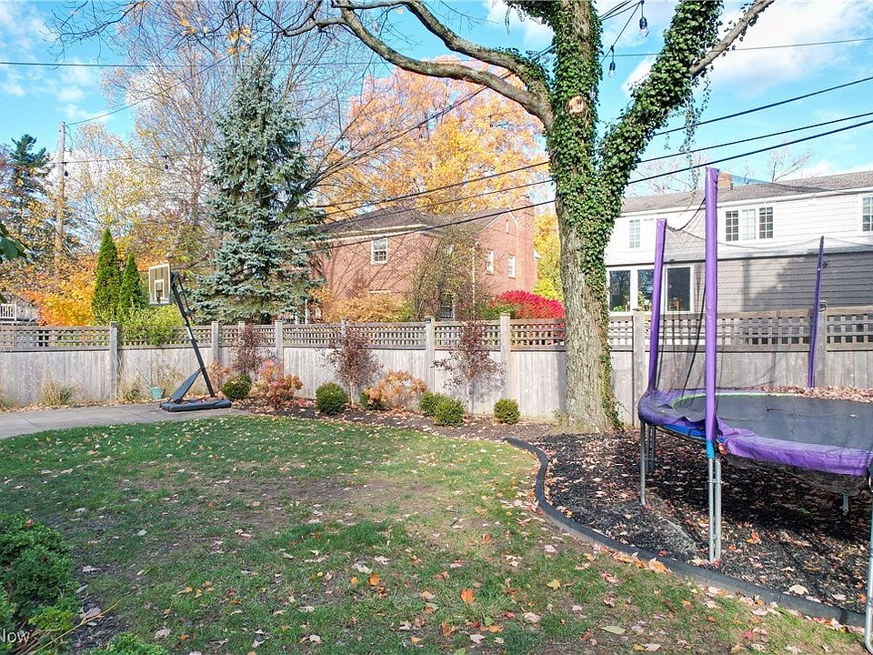 2nd image of 22275 Calverton Rd