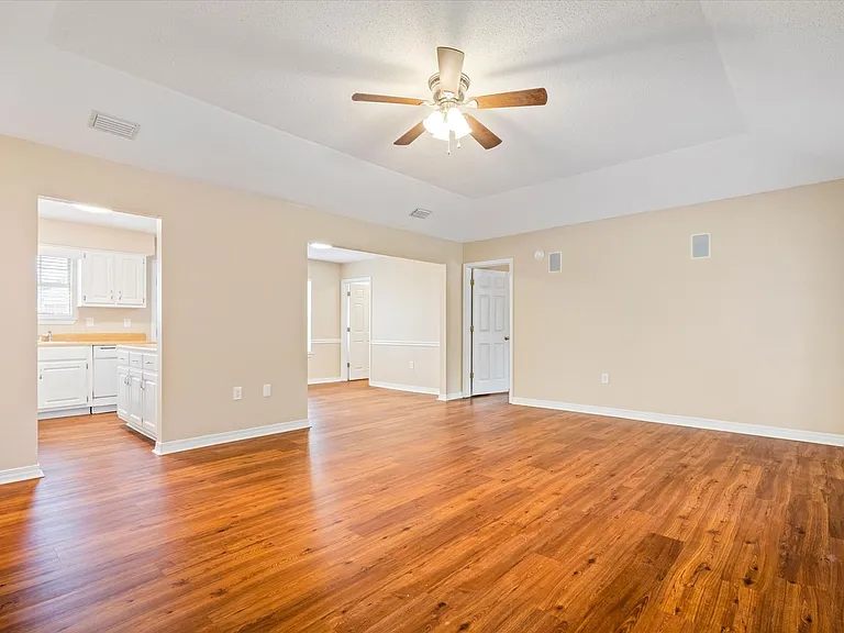 7245 Pecan Terrace Dr — Photo 3