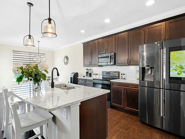 2716 E Millstone Dr — Photo 14