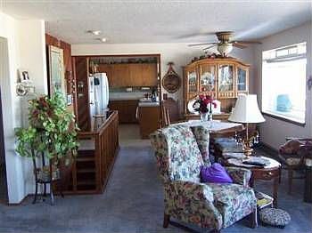 3rd image of 9450 SE Southworth Dr