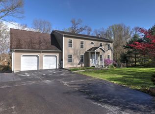 1015 Shepard Ave, Hamden, CT 06514