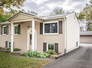 261 Lyon Blvd, South Lyon, MI 48178