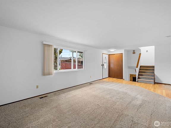2nd image of 11815 SE 206th Street