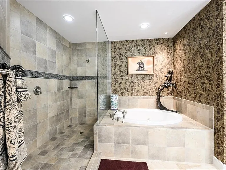 2538 Marquesa Royale Ln #Penthouse 5-301 — Photo 33