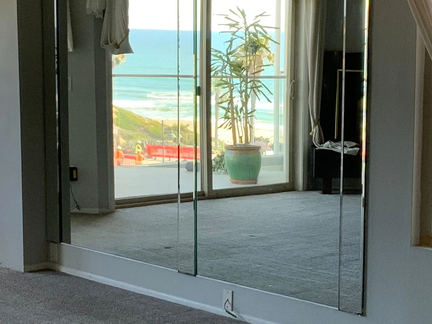 Huge White water condo at Fletcher Cove Solana Beach — Photo 4