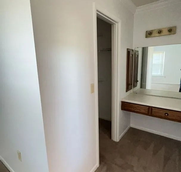 765 Bluffview Dr — Photo 15