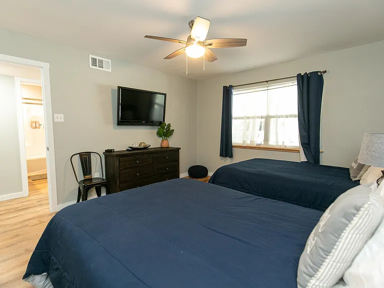 104 Cove E #103 — Photo 5