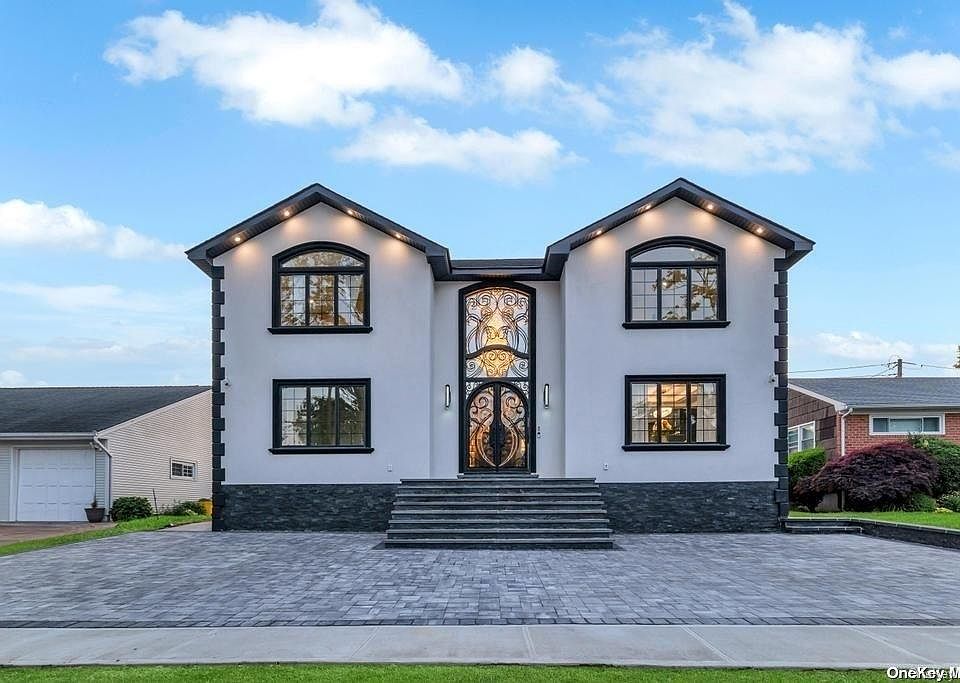 1st image of 22 Darewood Lane