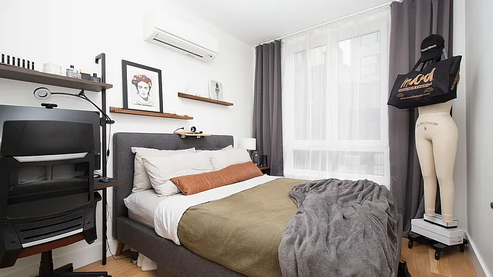 Rented by Nooklyn NYC LLC | media 8