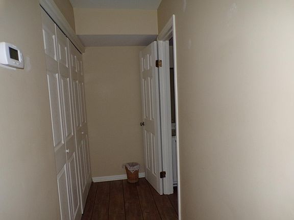 5th image of 108 Heather Way APT D