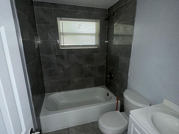 4th image of 3805 Fairfax St APT 3