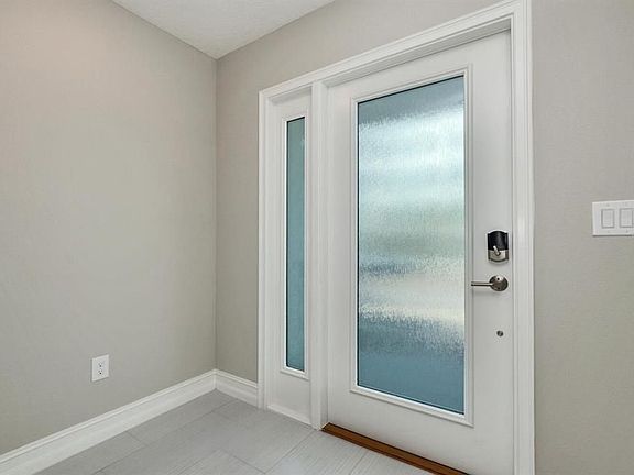 5th image of 5351 Bridge St #6