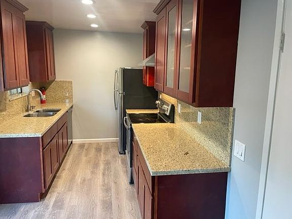 2nd image of 1343 Castlemont Ave APT 3
