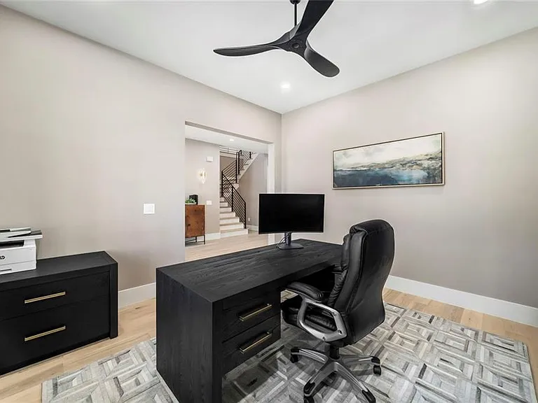 2309 Dinsmore Rd — Photo 32