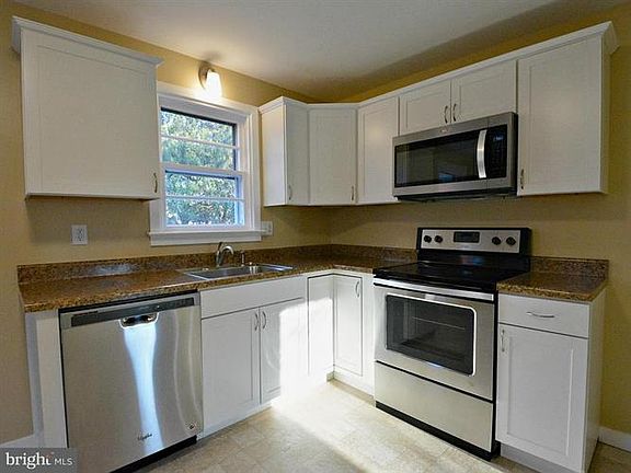 5th image of 416 N Prince St